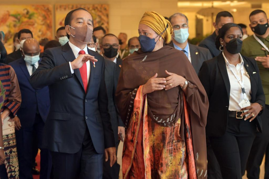 Presiden RI Joko Widodo bersama Deputi Sekretaris Jenderal PBB saat tiba pada venue GPDRR ke-7 di BNDCC, Bali, Rabu (25/5).