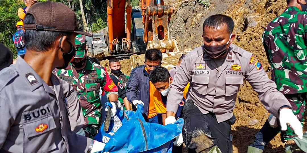 [Update] - Longsor Tapanuli Selatan, Tim Gabungan Kembali Temukan Dua Korban Anggota Keluarga