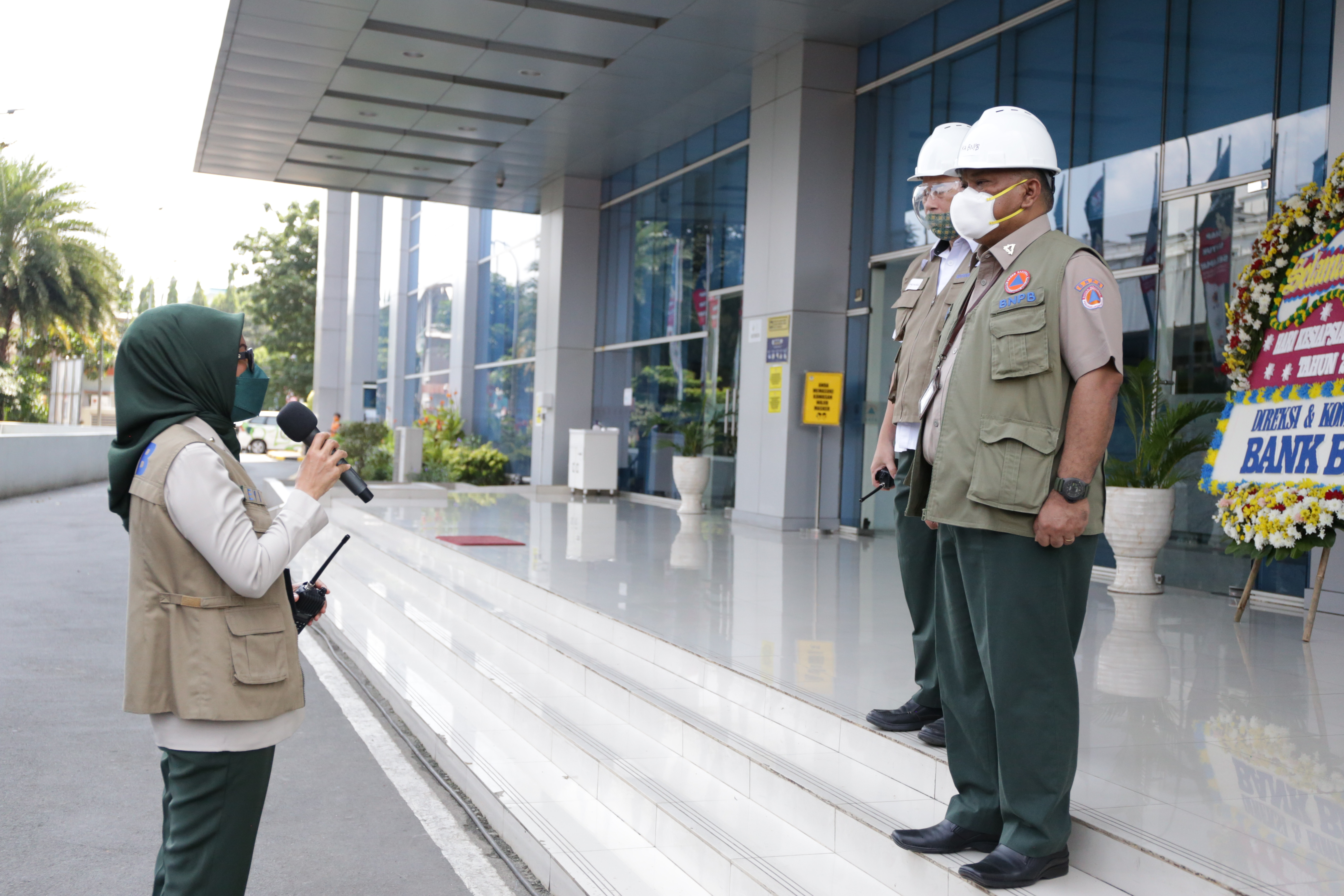 Peran Manajer Lantai Pandu Pegawai Saat Evakuasi Gedung Bertingkat Saat Gempa