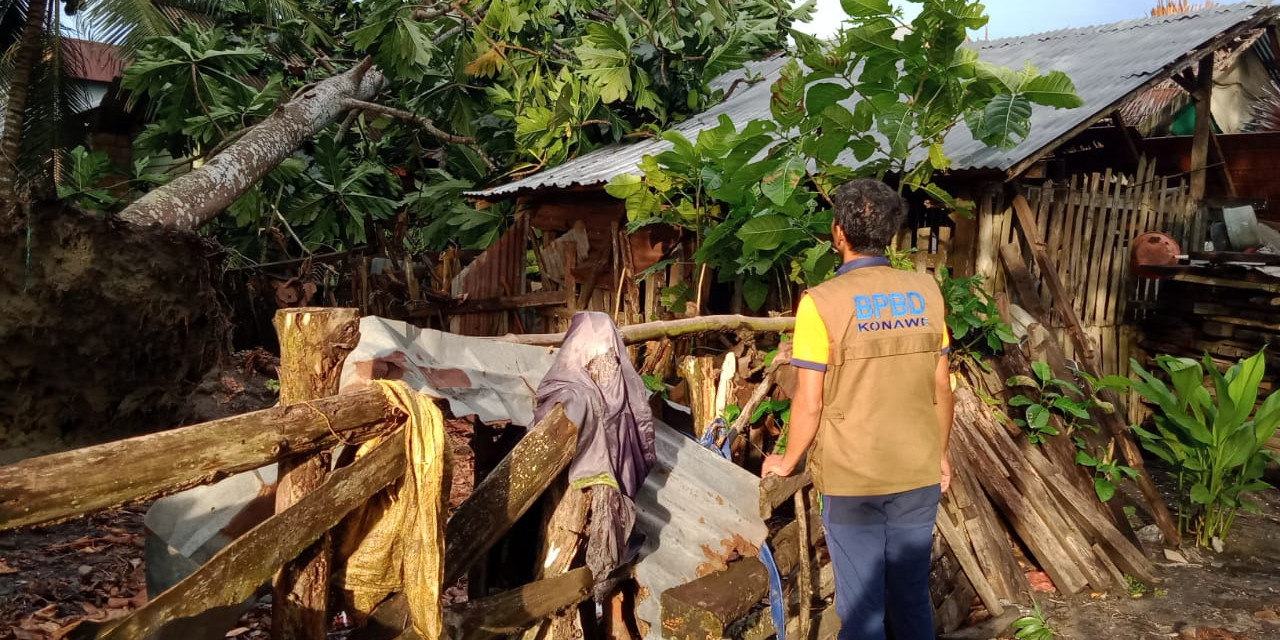 Angin Kencang Akibatkan Sejumlah Rumah Warga Konawe dan Wakatobi Mengalami Kerusakan