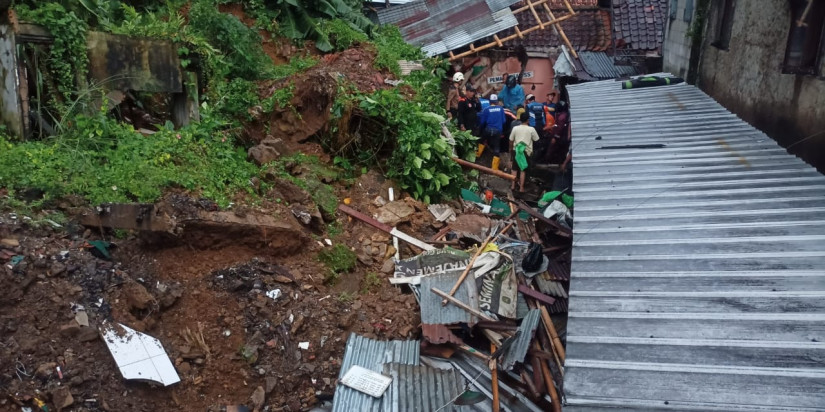 Seorang Pemancing Menjadi Korban Tanah Longsor di Bogor