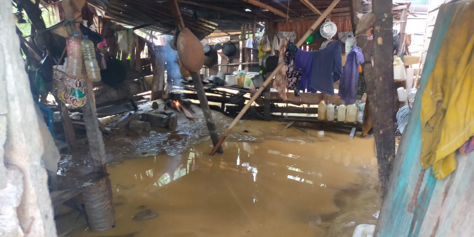 Enam Rumah Warga Kecamatan Tomini Rusak Berat Akibat Banjir