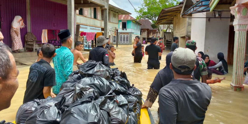 BPBD Salurkan Bantuan Sebagai Percepatan Penanganan Banjir di Bungo Provinsi Jambi