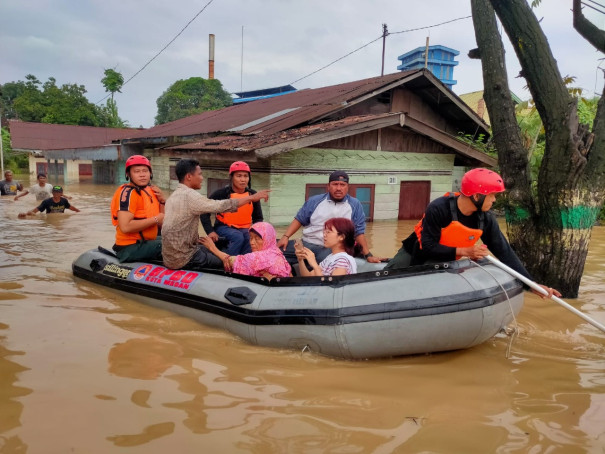 Sebanyak 3.267 Rumah Warga Kota Medan Terendam Banjir Hingga Satu Meter