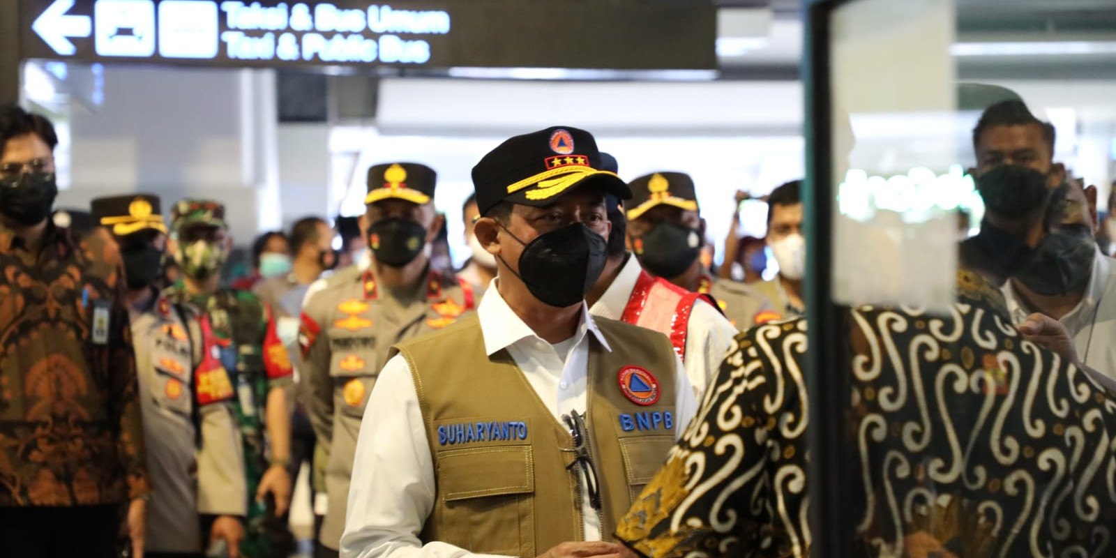 Tinjau Bandara Soekarno-Hatta, Ketua Satgas Pastikan Alur Kedatangan Dari Luar Negeri Berjalan Sesuai Aturan