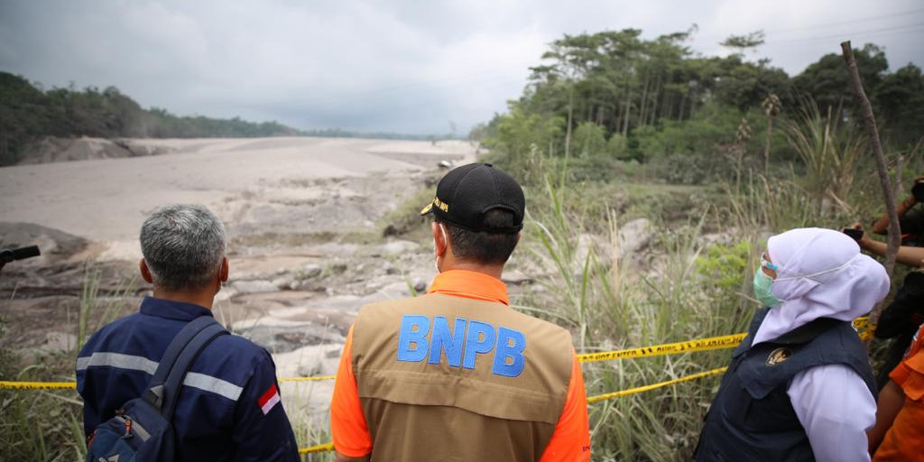 Melihat Lokasi Terdampak Guguran Lahar Gunung Semeru, Doni Monardo: Harus Dibangun Jalur Evakuasi