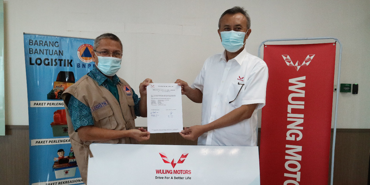 Gugus Tugas COVID 19 Menerima Bantuan 100 Ribu Masker Nonmedis dari Wuling