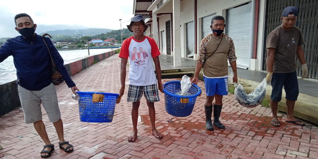 Ratusan Ikan Dari Ambon Diterbangkan ke Jakarta untuk Pasien COVID-19