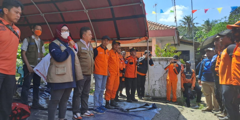 Peringati Hari Kemanusiaan Dunia, BNPB dan Relawan Lakukan Aksi Susur Sungai Ciliwung