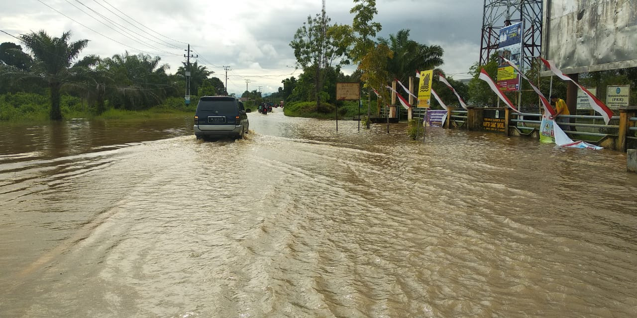 Banjir Hingga 3 Meter Kepung 17 Desa di Aceh Singkil