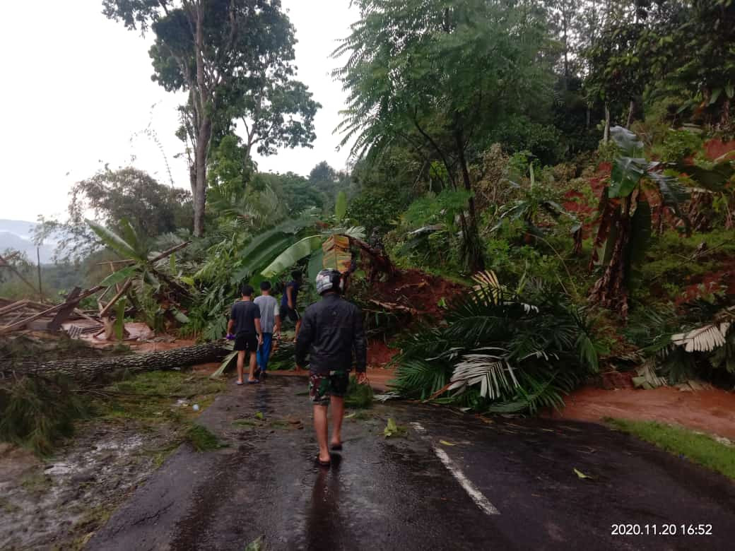 Bencana Tanah Longsor di Cianjur Telan Satu Korban Jiwa