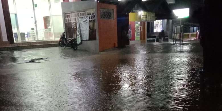 Bupati Kepulauan Sula Tetapkan Status Tanggap Darurat Banjir