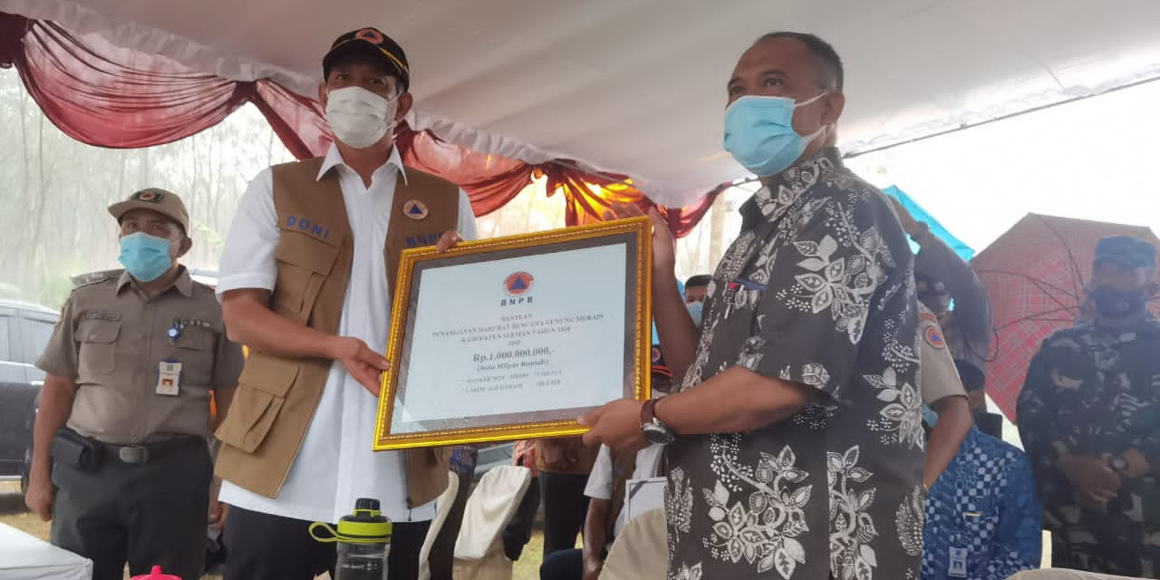 BNPB Berikan Bantuan 1 Miliar untuk Empat Kabupaten Zona KRB Gunung Merapi