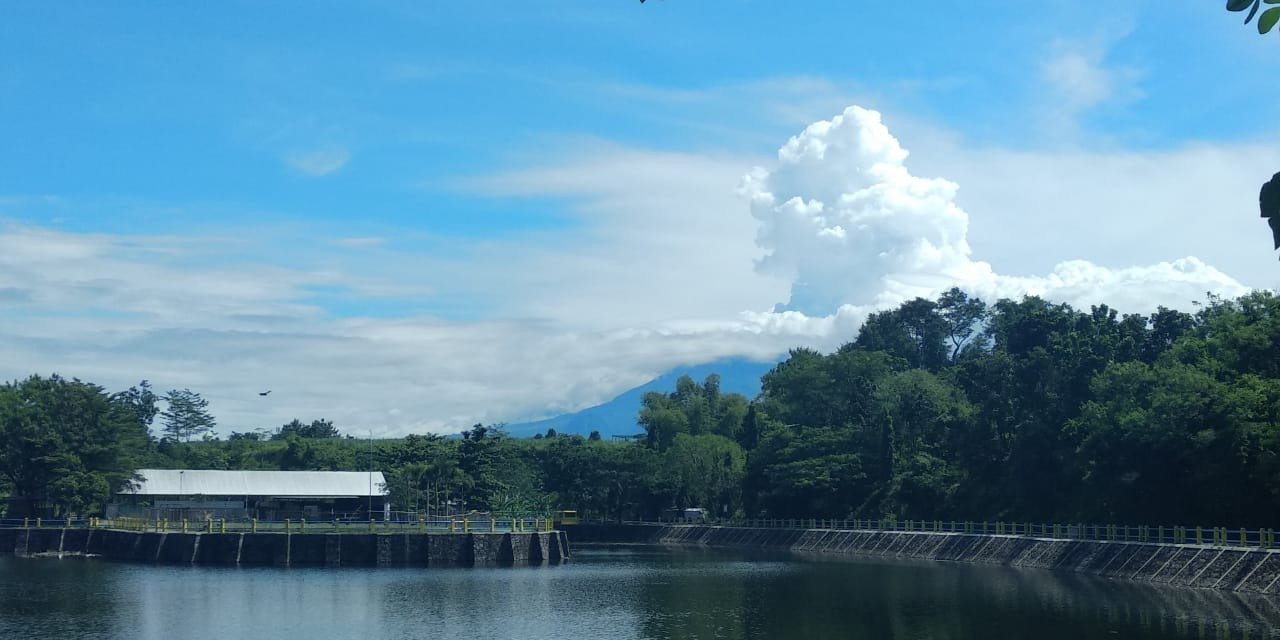 Gunung Merapi Dua Kali Luncurkan Awan Panas Guguran Sejauh 1.500 Meter Pagi Ini