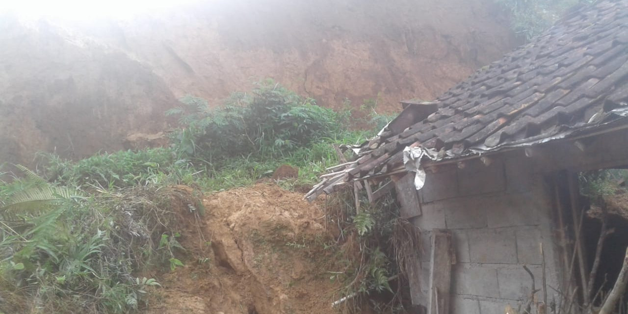 Tim Gabungan Lakukan Upaya Penanganan Longsor di Kabupaten Banjarnegara