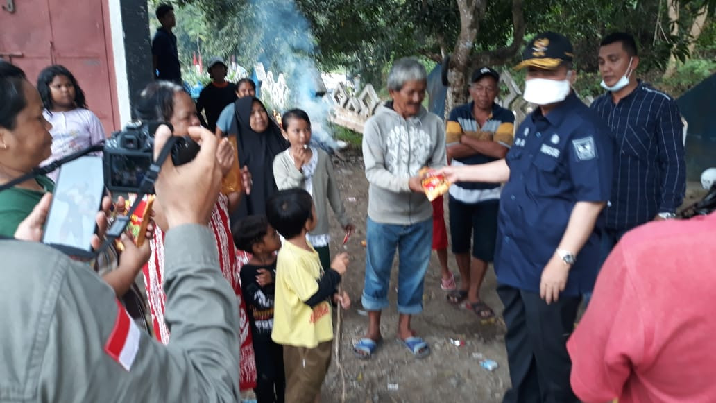 Bantuan Rendang Masyarakat Sumbar bagi Warga Terdampak Gempa Sulbar