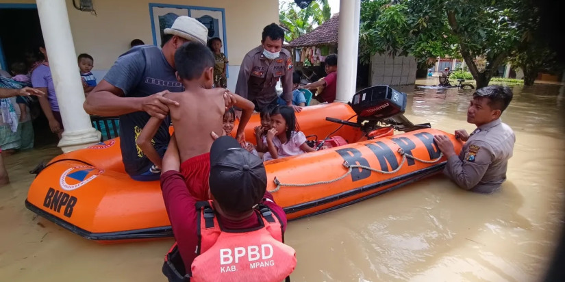 Meski Sudah Surut, Tim Gabungan Masih Bersiaga Pascabanjir Sampang