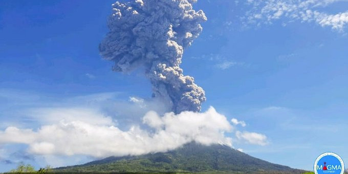 [Update] – Aktivitas Vulkanik Gunung Ili Lewotolok Masih Terus Terjadi