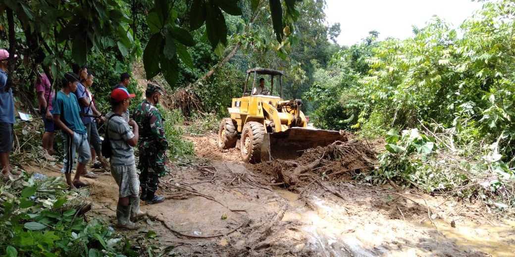 Angin Puting Beliung Rusak 45 Rumah Warga Dompu