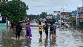 Banjir Hinga Dua Meter Kepung Lima Kecamatan di Bengkulu