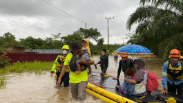 Banjir di Kabupaten Tanah Bumbu, 23 Jiwa Mengungsi