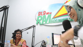 Perkuat Literasi Kebencanaan, BNPB Gelar Talkshow Budaya Sadar Bencana di Radio Majene