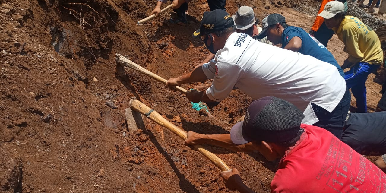 Dua Warga Menjadi Korban dalam Peristiwa Tanah Longsor di Kudus