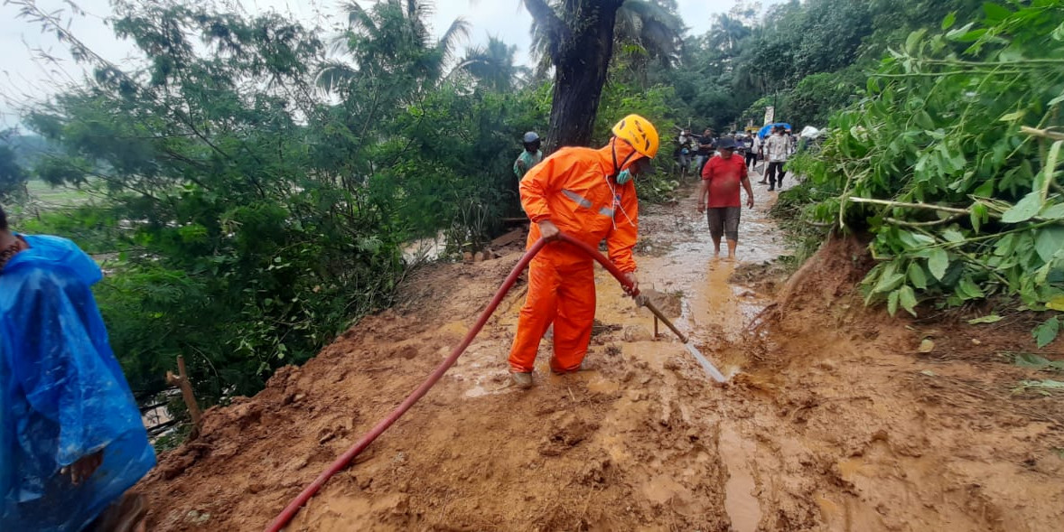 [Update] - Satu Meninggal Dunia dan Dua Luka Ringan Akibat Longsor Tasikmalaya