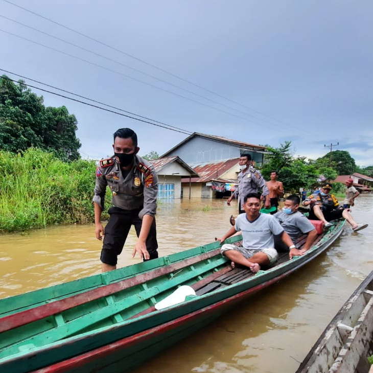 Banjir Landa Sembilan Kecamatan di Sintang, Bupati Tetapkan Status Tanggap Darurat 14 Hari