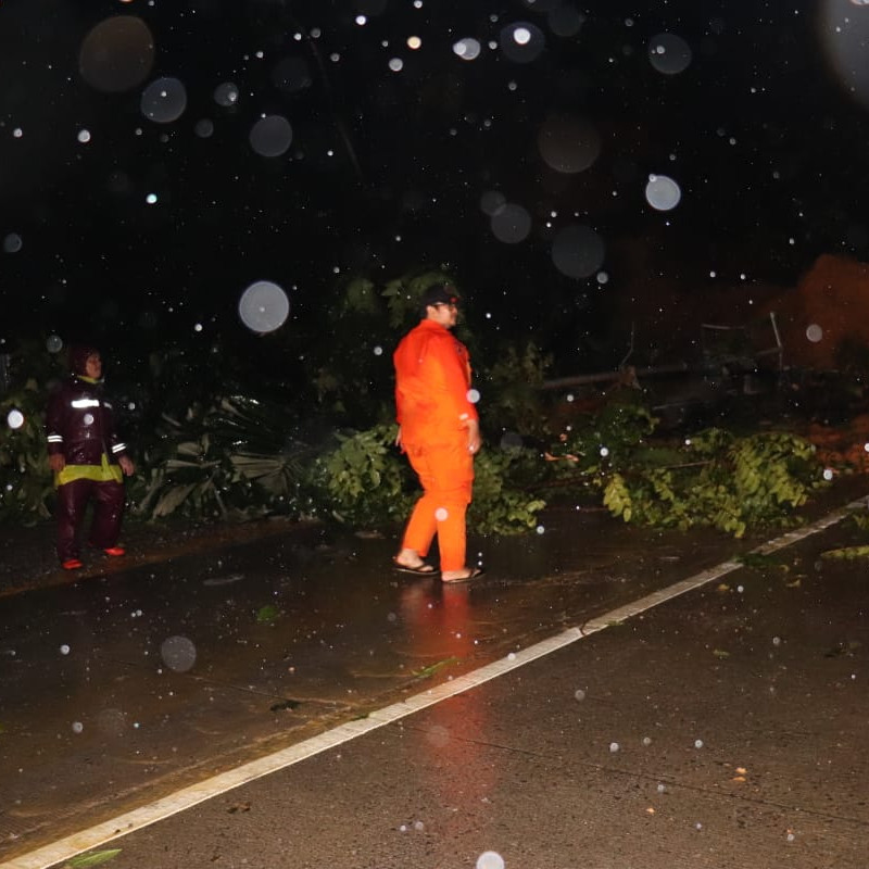 Curah Hujan Sangat Tinggi Akibatkan Banjir dan Longsor Kota Padang