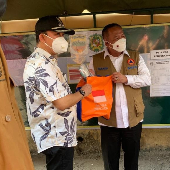 Dukung Penguatan Posko PPKM dan Komunitas, BNPB Kembali Bagikan Masker, Sabun dan Hand-sanitizer di Kota Medan