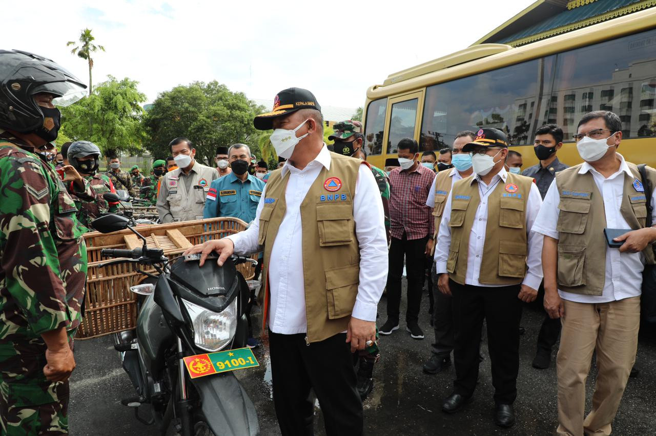 Ka BNPB Terkesan Dapur Umum Kepedulian bagi Warga Terdampak Pandemi Covid-19