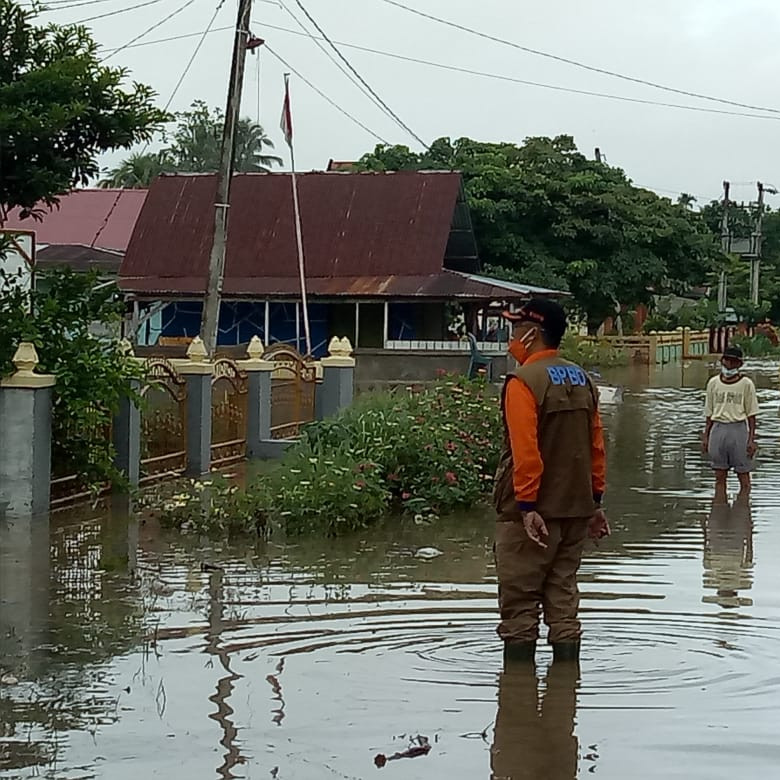 Sungai Batang Manggilan Meluap, Ratusan Rumah di Kabupaten Lima Puluh Kota Terdampak Banjir