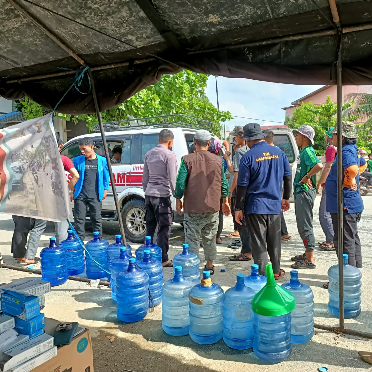 [Update] – Sebagian Warga Sintang Masih Mengungsi, BPBD Operasikan Lima Pos Lapangan