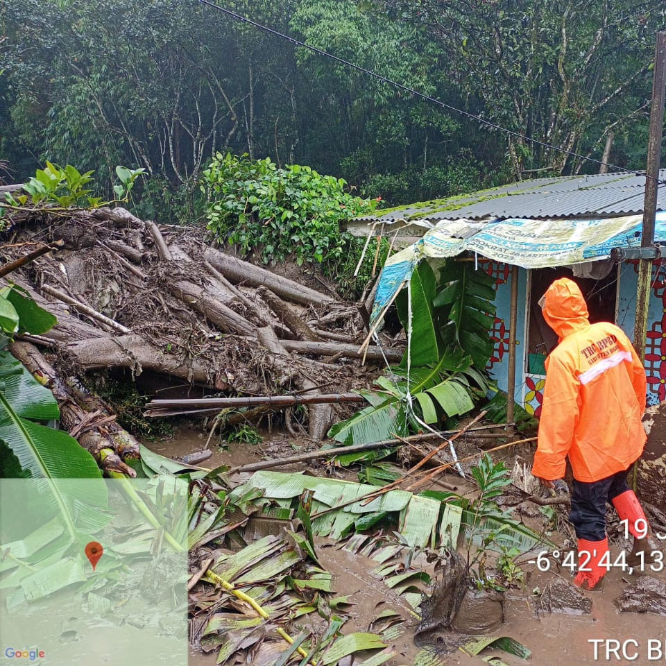 Hujan Intensitas Tinggi Disertai Longsoran Sebabkan Banjir Bandang di Kabupaten Bogor