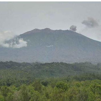 Aktivitas Vulkanik Meningkat, Status Gunung Raung Naik ke Level Waspada