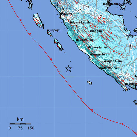 Warga Rasakan Gempa Kuat M6.6 Saat Guncang Kota Bengkulu