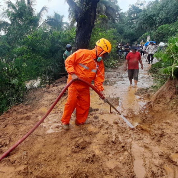 Sejumlah Kerusakan Fisik Saat Banjir dan Longsor Terjang Tasikmalaya