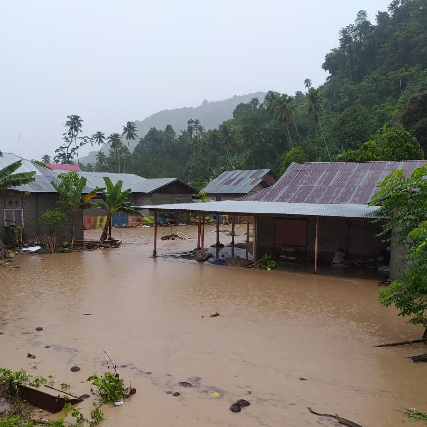 UPDATE: Banjir Bone Bolango, 2.504 Rumah Terdampak dan 400 Jiwa Mengungsi