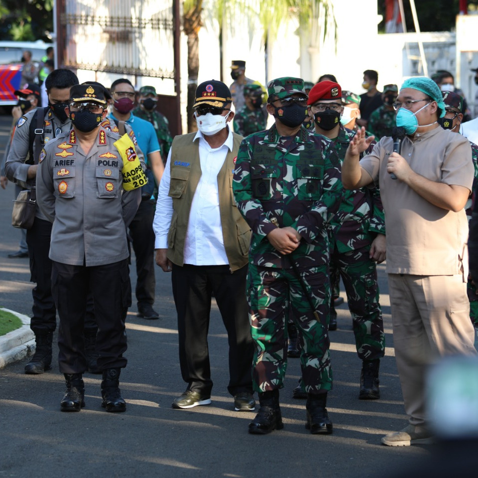 Ketua Satgas Bersama Panglima TNI dan Kabaharkam Polri Tinjau Tempat Isoman Terpusat Rumah Dinas Walkot Semarang