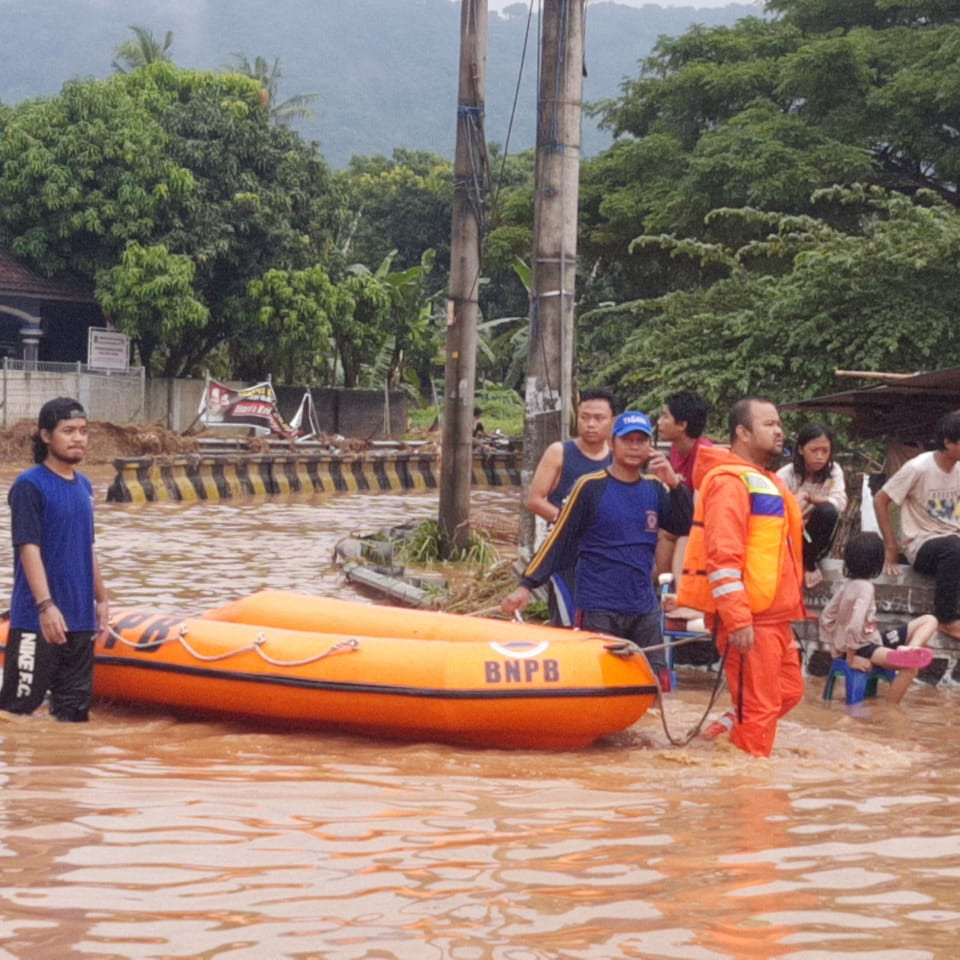 Banjir Rendam Wilayah Kota Cilegon Setelah Diguyur Hujan Selama 3 Jam