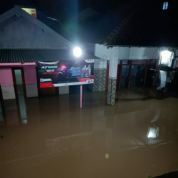 Tanah Longsor Nganjuk, 20 Warga Ngetos Hilang