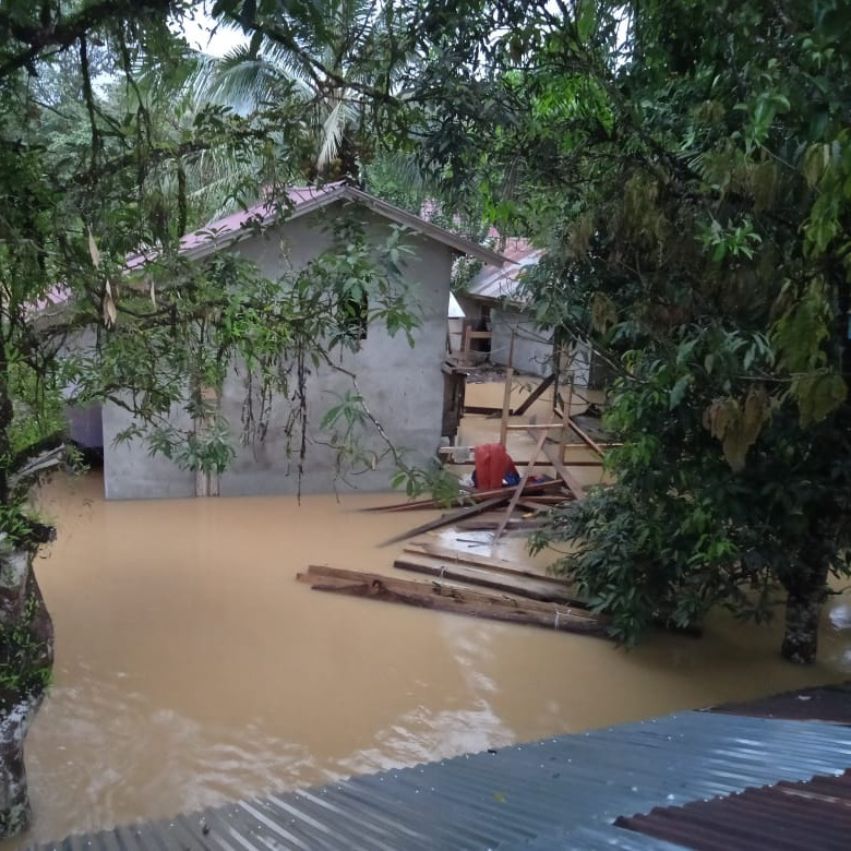 Sebanyak Empat Kecamatan di Kabupaten Sintang Masih Terendam Banjir