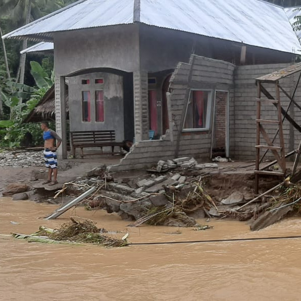 Banjir Bandang Hanyutkan 29 Rumah di Bolaang Mongondow Selatan