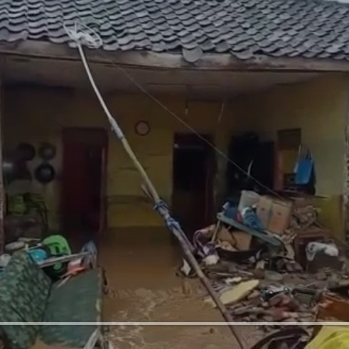 Luapan Sungai Cisunggalah Banjiri Permukiman Warga di Kabupaten Bandung