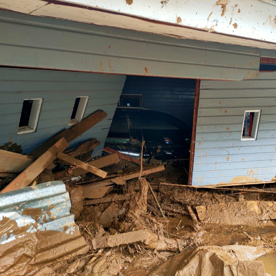 Banjir Bandang Hanyutkan Tiga Rumah Warga Paniai