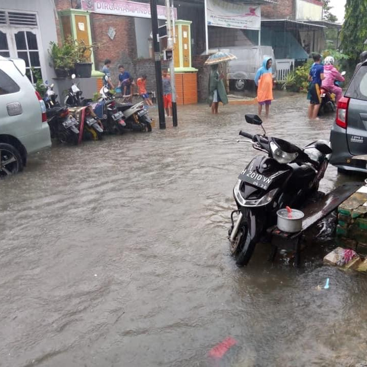 [Update] - Sejumlah Wilayah Kota Semarang Masih Dilanda Banjir Parah