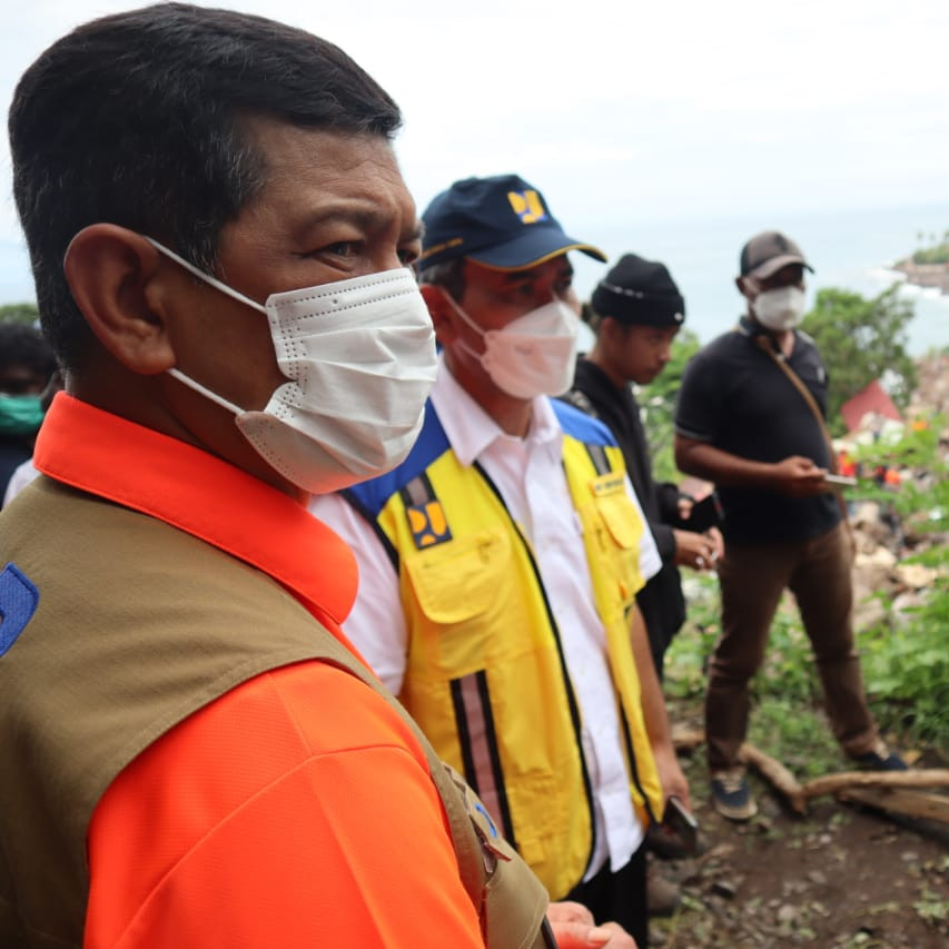 BNPB Mendukung Penuh Penanganan Darurat Banjir Bandang NTT