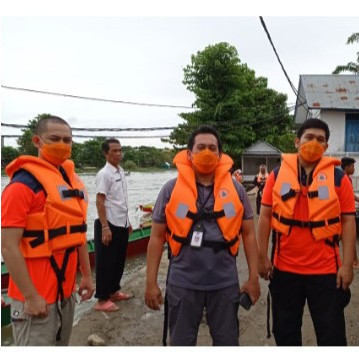 BNPB Tinjau Lokasi Banjir Wajo Dan Salurkan Bantuan DSP