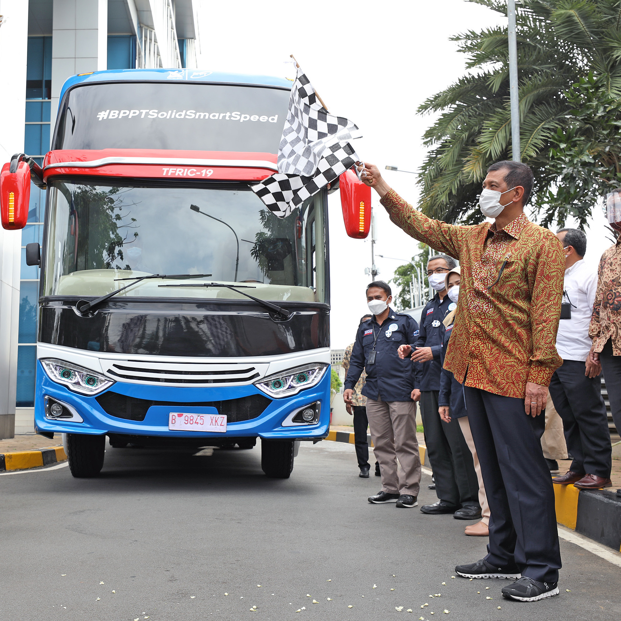 Mobile Lab BSL-2 Varian Bus Resmi Diluncurkan untuk Percepatan 3T di Daerah